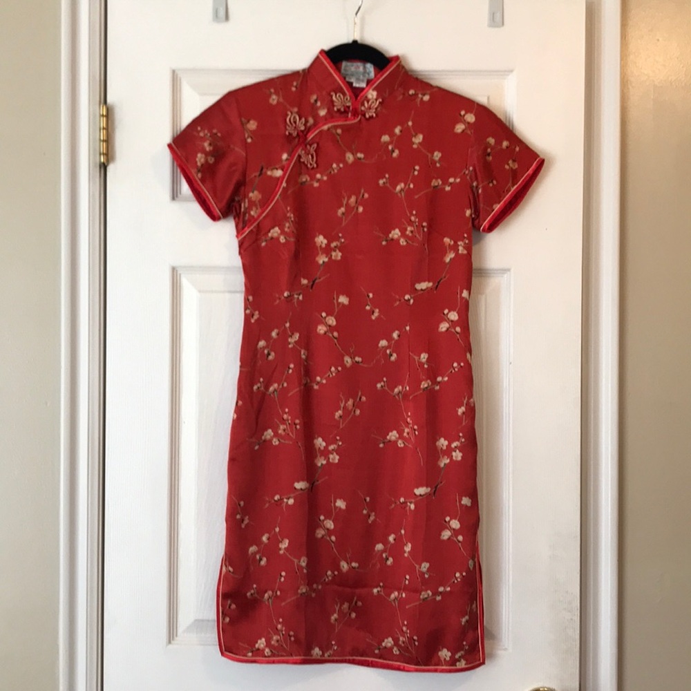 VINTAGE Rusty Red Sakura print Chinese dress